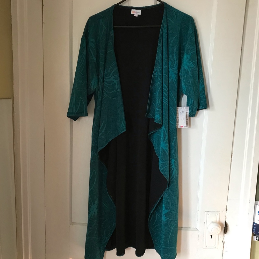 LuLaRoe Shirley (NWT)